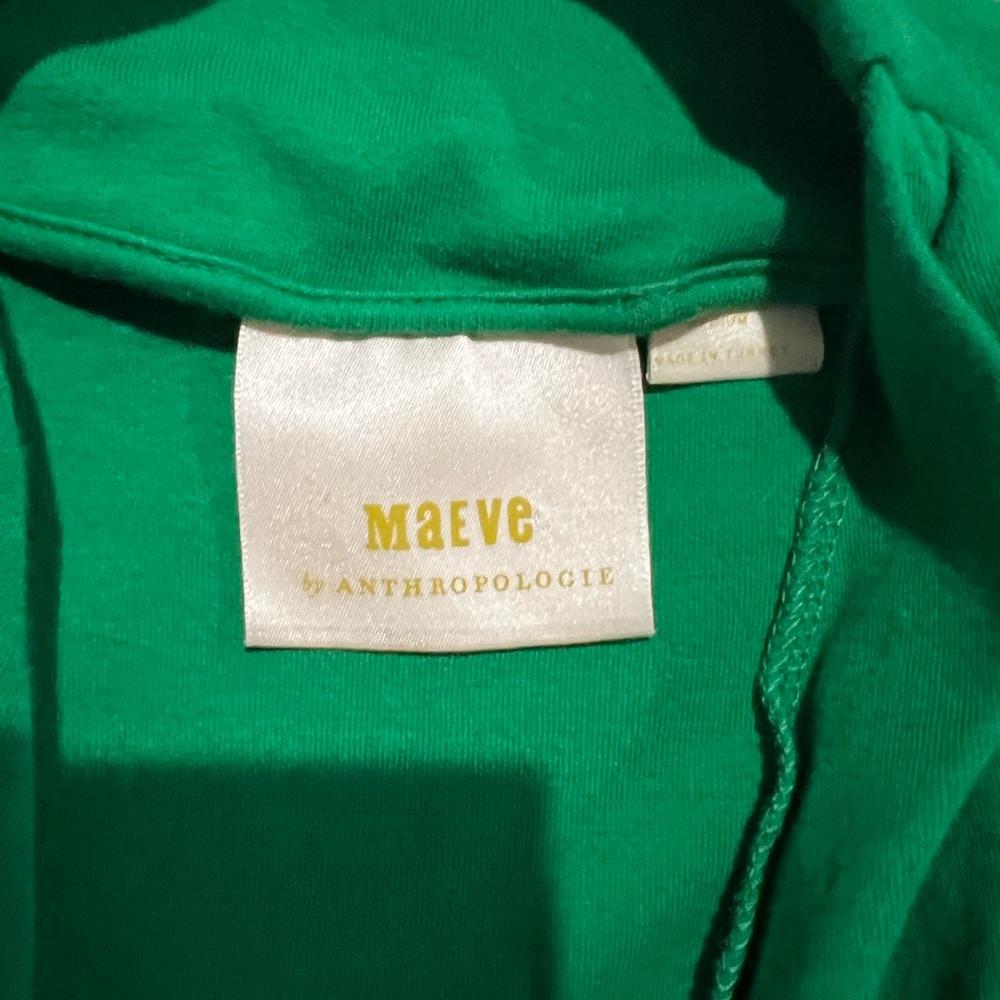 Kelly green Maeve shirt size medium - Picture 3 of 3